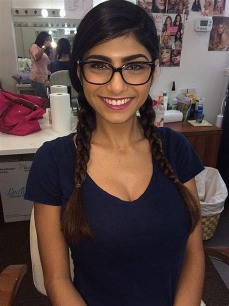 pornhub mia khalifa|Vídeos Pornôs Com Mia Khalifa